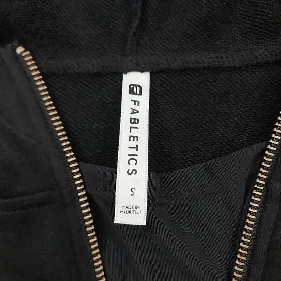 Fabletics Hooded Vest Womens Small Black Terrycloth 1/2 Zip Side Snap Athletic - Picture 9 of 11